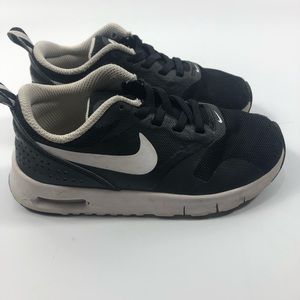 *Boys Nike Tennis Shoes